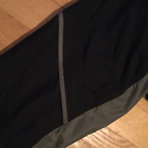 โ๏ธ Columbia GIZZMO JACKET BLACK & GREY UNISEX Sz Lg VNPLVC - Picture 10 of 16